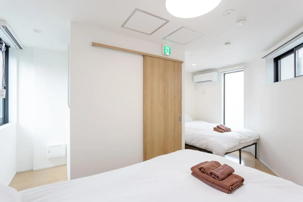 Shinjuku City House 新宿シティハウス Tokyo